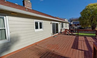 Large, bright, updated Ranch Located in the heart of Pine Hills. 3 bedroom, 2 full & 2-1/2 baths - Image 0