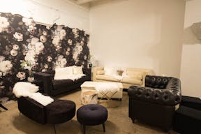 DTLA Grand Loft with High Ceilings - Image 28