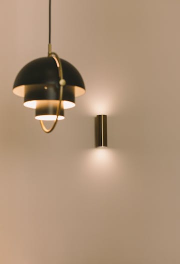 Volume unique dans h�tel particulier historique IXe ardt - Image 4