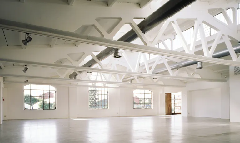 Monoplane Showroom - Image 1