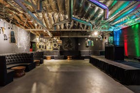 Lounge + Photography Studio - Image 0