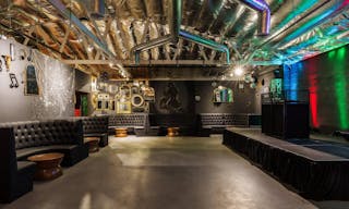 Lounge + Photography Studio - Image 0