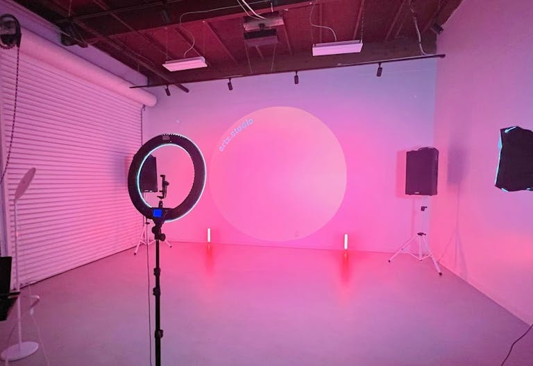 Creative Space Art Exhibit / Photo Shoot / Music Dance Video Shoot Studio Gallery - Image 2