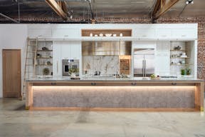 Urban Industrial Space in Old Town Pasadena - Image 8