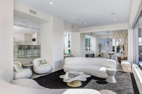 Villa in Beverly Hills - Pool - Scenic Outlook - Image 19