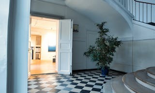 Spacious, streamlined gallery - your projects in the heart of the art district - Image 16