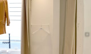 Boutique white box dans le coeur du Marais - Image 5