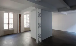 Luxurious Showroom Space in Saint-Germain-des-Prés, Paris - Image 7