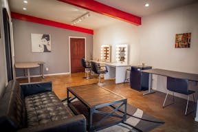 Chic industrial space with a cyc stage - Image 9