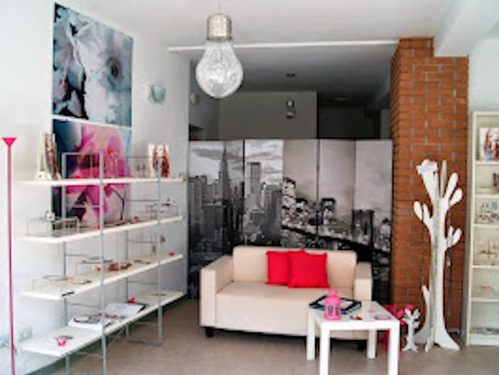 Elegante Spazio Pop-Up per Eventi e Vendite a Angera, Lago Maggiore - Image 3