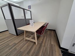 Spacious Multi-Purpose Conference Room in Harlem - Image 2