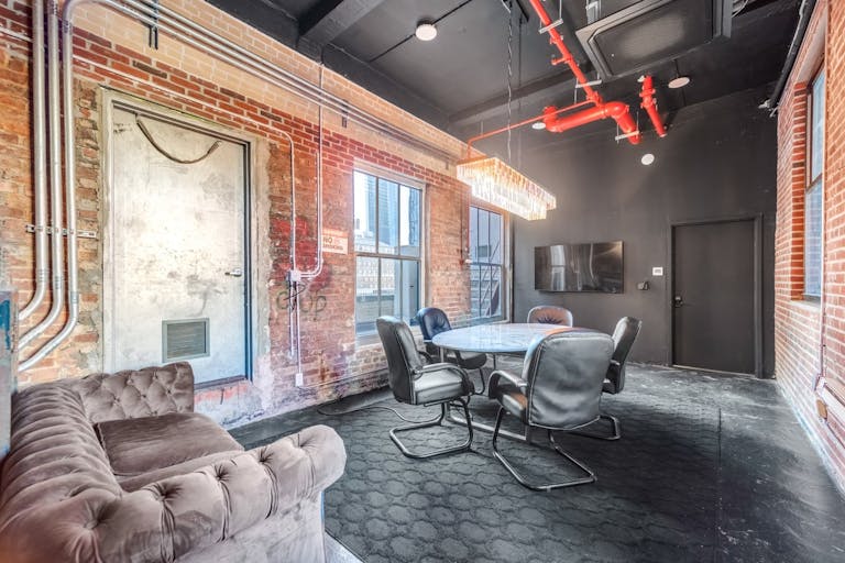 Rooftop with Multiple Indoor Breakout Areas - Image 1