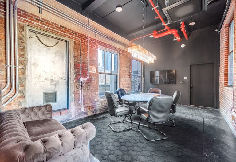 Rooftop with Multiple Indoor Breakout Areas - Image 1