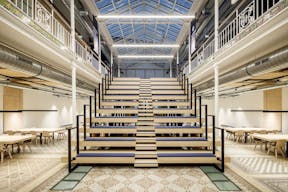 Un lieu hors norme qui fait le pont entre histoire et modernit� - Image 0