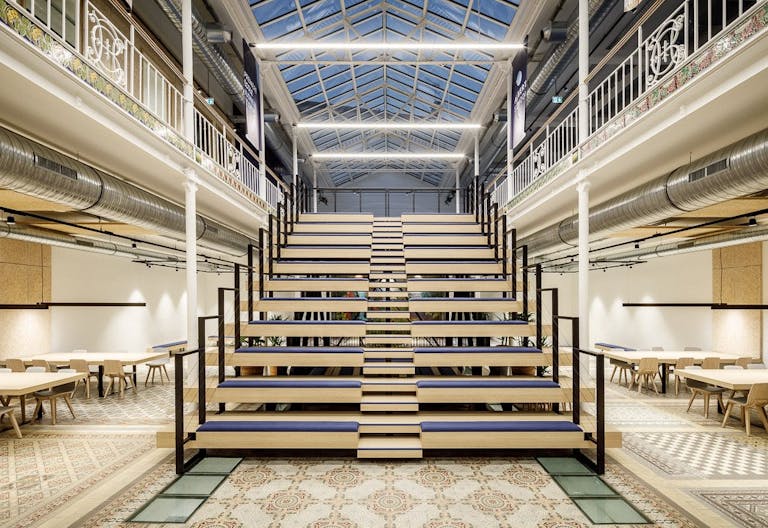 Un lieu hors norme qui fait le pont entre histoire et modernit� - Image 0