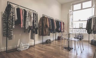 Showroom in Le Marais - Place des Vosges - Ideal Fashion Week - Image 5