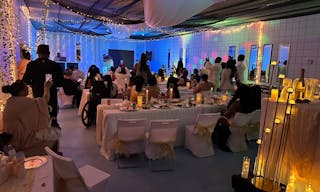 Vibrant Photo Studio in West Vegas - Image 2