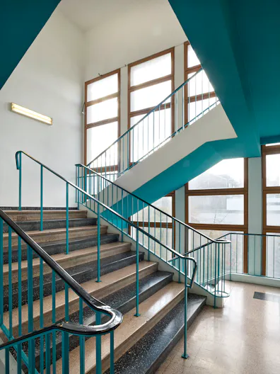 Batiment Institutionnel - Image 0