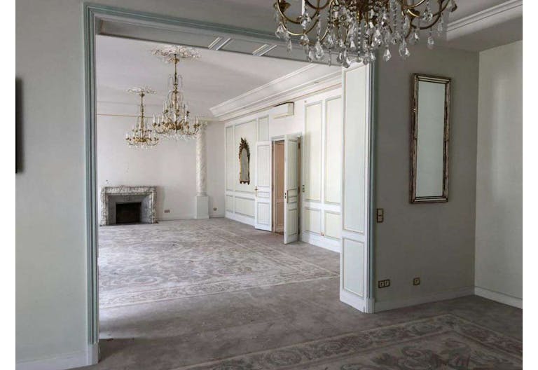 Unique Space in the Golden Triangle - Image 2