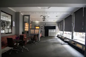 Elegant Retail Space at Historic Hotel Bristol - Image 27