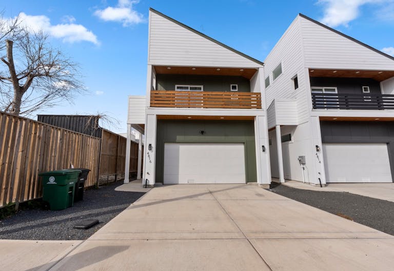 Spacious Modern Home in Houston - Image 0