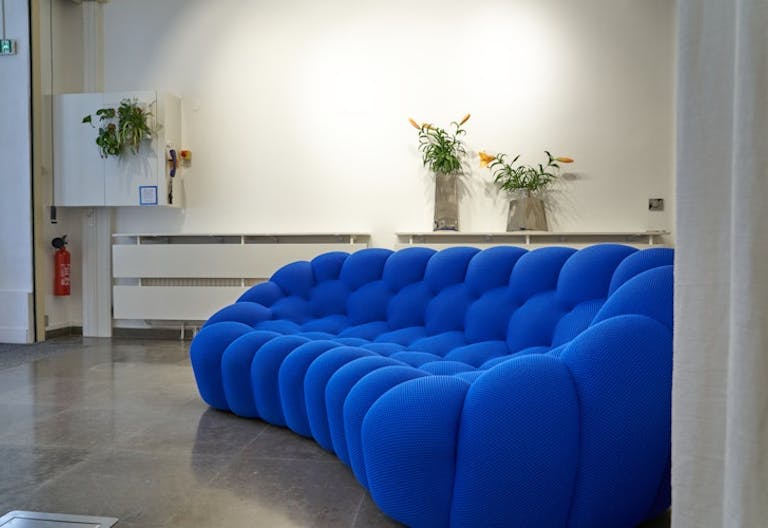 Le 6 Studio Showroom - Image 4