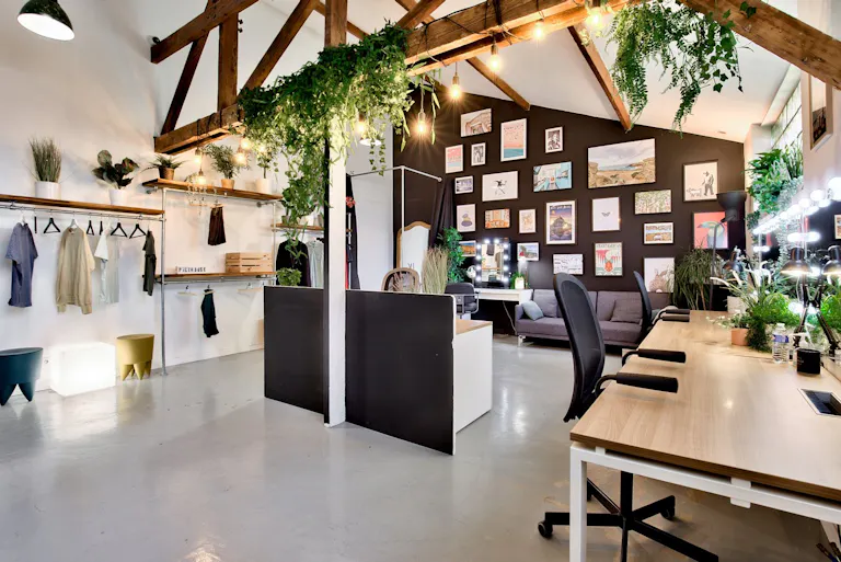 Studio professionnel de 200m� pour vos shootings et tournages. - Image 2