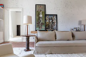 Chateau de caractère avec intérieur design. - Image 3