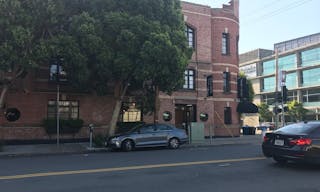 Showroom in the San Francisco design district - Image 3