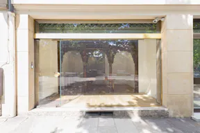 Beautiful Marais Gallery Space - Image 5
