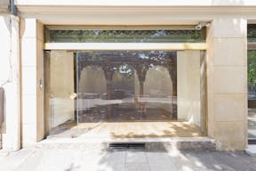 Beautiful Marais Gallery Space - Image 5