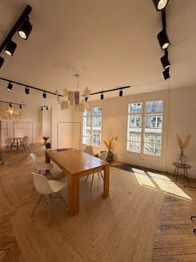 Office Showroom dream space  - Image 0