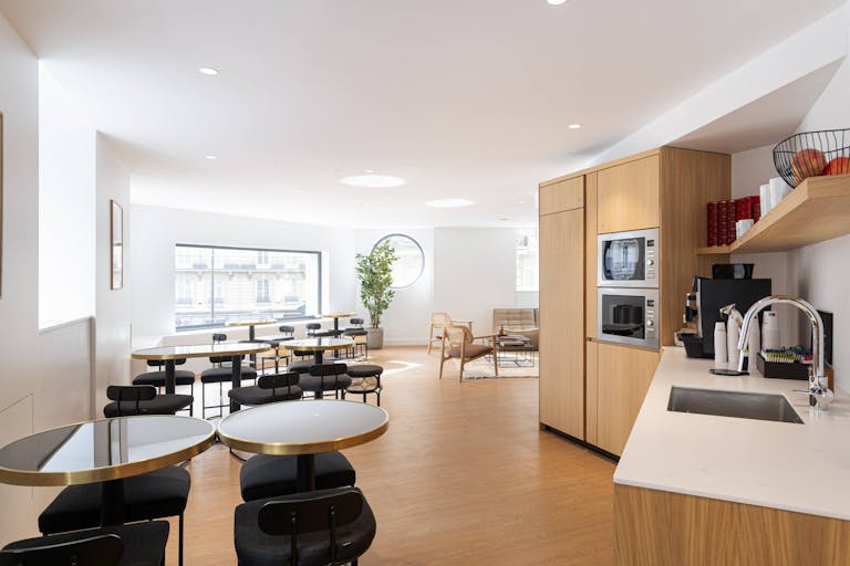 Coworking au c?ur du 9�me arrondissement de Paris- Bureau 12 postes - Image 1