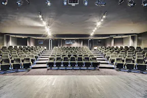 Un château innovant à Saint-Germain-En-Laye - Image 14