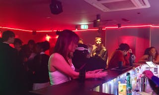 Gallery / showroom combined with a speakeasy bar in the center of Paris - Image 14