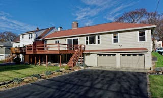 Large, bright, updated Ranch Located in the heart of Pine Hills. 3 bedroom, 2 full & 2-1/2 baths - Image 1