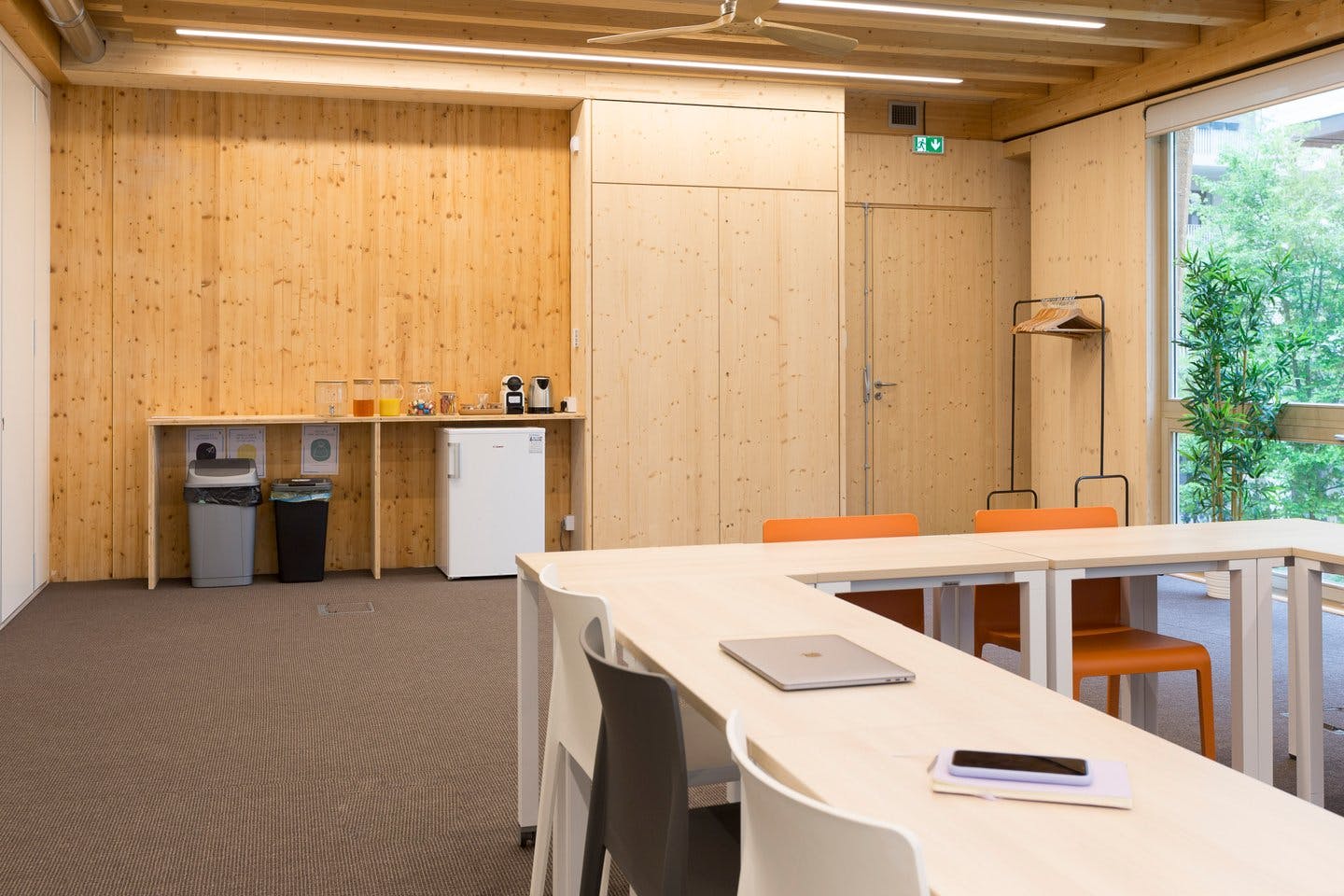 Versatile 75 sqm Event and Meeting Space in Lyon Confluence