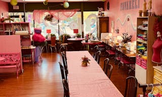 Fashion Space in NW Chicago Suburbs - Image 0