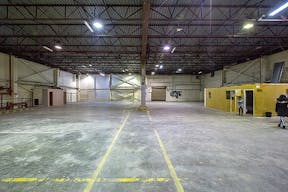 Spacious Warehouse in Brooklyn - Image 0