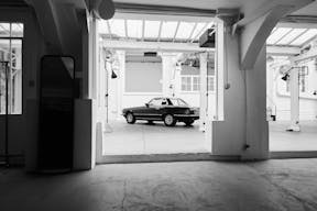 Showroom in Folie-M�ricourt - Image 10