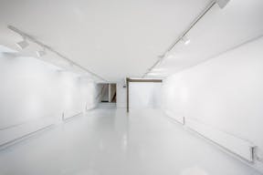 Amazing Space in Le Marais - Image 8