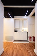 Saint Gilles Pop Up Boutique - Image 9