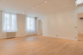 Event Showroom & Boutique near le Marais & Bastille - Image 15