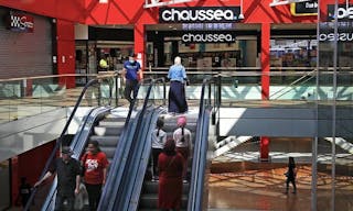 Shopping Mall Porte Jeune Mulhouse - Cell B15 - Image 1