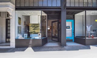 Modern Pop-Up Gallery in Nob Hill - Image 7