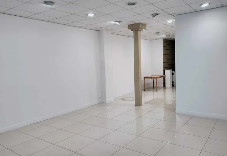 White-Box Space in Le Marais - Image 2