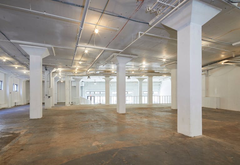 Unique open floor plan - Image 4