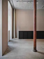 ATYPICAL DESIGN GALLERY & SHOOTING SPACE IN THE MARAIS - Image 13