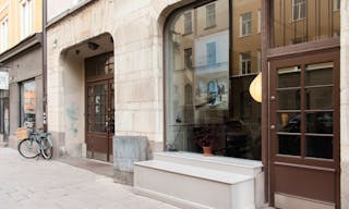 Living Room - Image 0