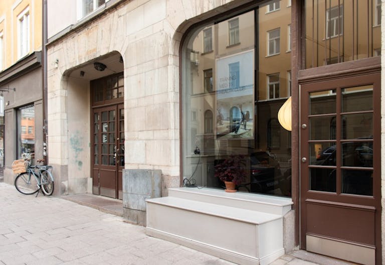 Living Room - Image 0